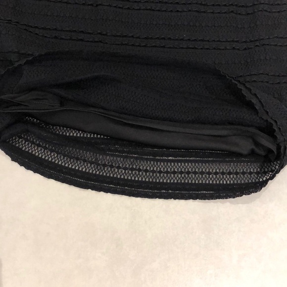 Black dress - Picture 3 of 5